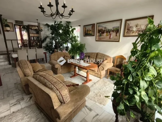 Eladó lakás Kistarcsa 171 nm