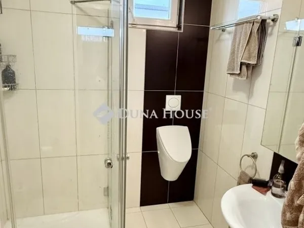 Eladó ház Budapest XVIII. kerület 182 nm