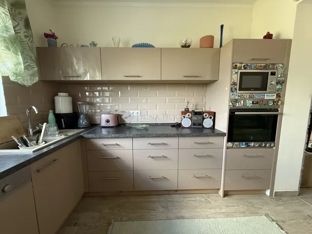 Eladó ház Péteri 127 nm