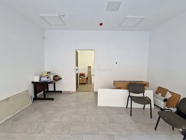 Eladó kereskedelmi és ipari ingatlan Budapest VIII. kerület 29 nm