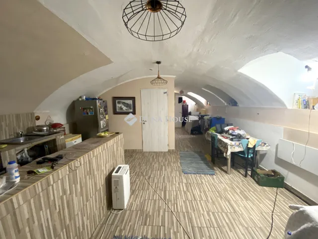 Eladó lakás Budapest VII. kerület 74 nm