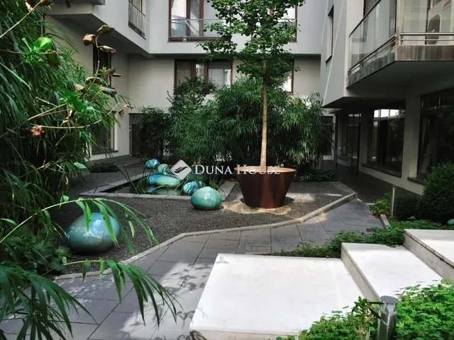 Eladó lakás Budapest VI. kerület 59 nm