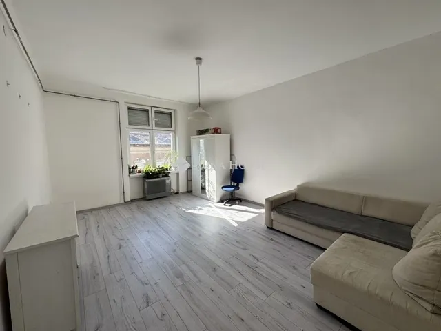 Eladó lakás Budapest VII. kerület 74 nm