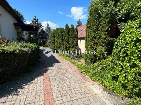 Eladó ház Balatonföldvár 270 nm