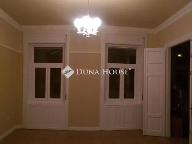 Eladó lakás Budapest XIII. kerület, Lőportárdűlő 100 nm