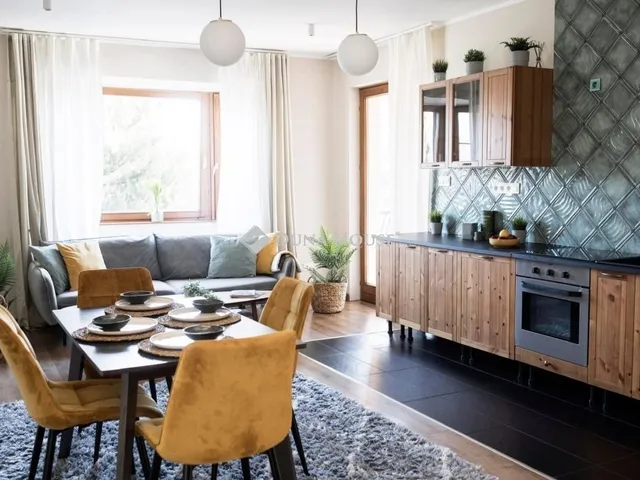 Eladó lakás Budapest XVI. kerület 168 nm