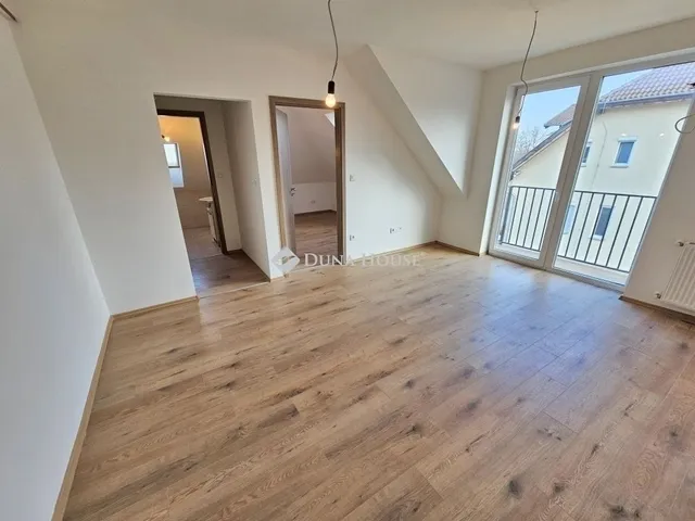 Eladó lakás Üllő 38 nm