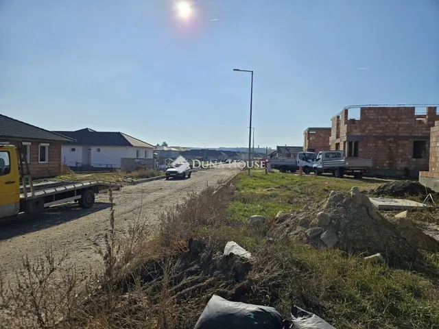 Eladó lakás Mende 78 nm