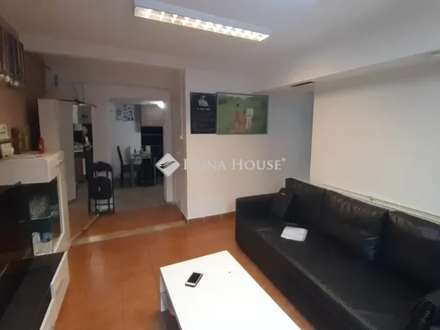 Eladó kereskedelmi és ipari ingatlan Budapest X. kerület 68 nm