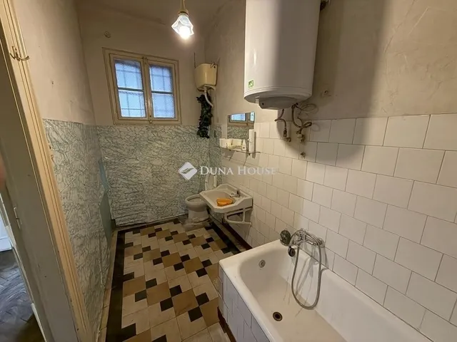 Eladó lakás Budapest XVIII. kerület, Szemeretelep 117 nm