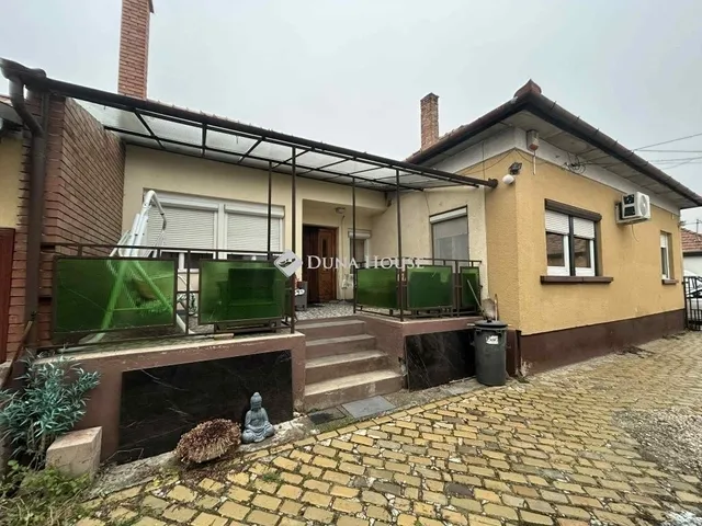 Eladó ház Vecsés 98 nm