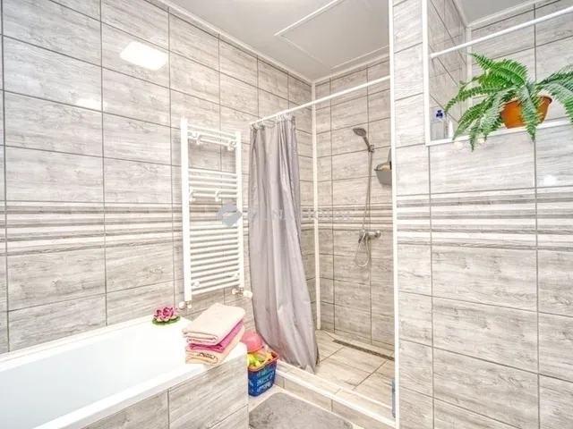 Eladó ház Vecsés 75 nm