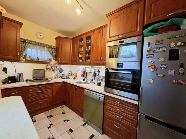 Eladó ház Budapest XVII. kerület, Rákoskert 204 nm