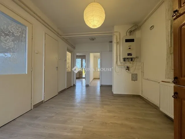 Eladó lakás Gyál 68 nm