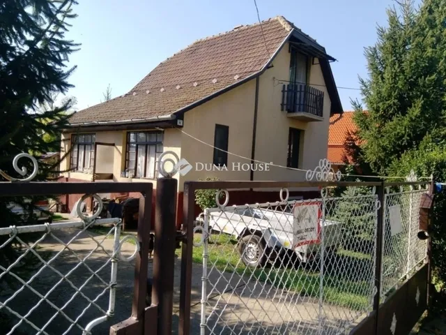 Eladó üdülő és hétvégi ház Dány 114 nm