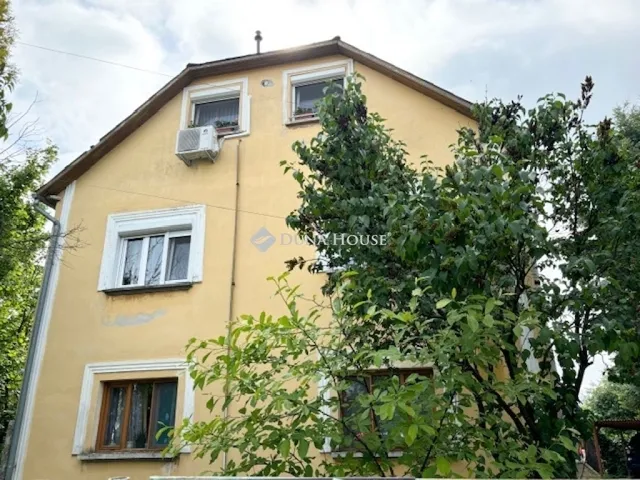 Eladó ház Mogyoród 228 nm