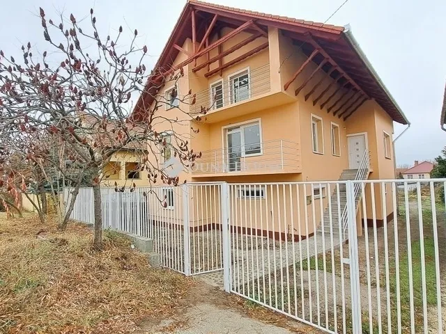 Eladó ház Tura 315 nm