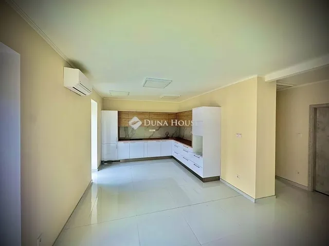 Eladó lakás Budapest XVIII. kerület 130 nm