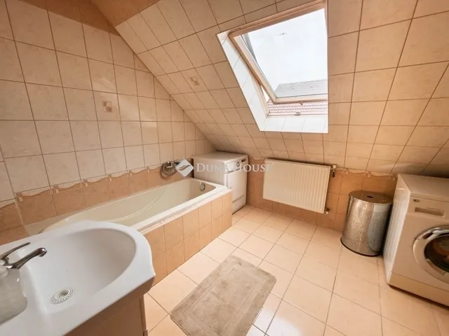 Eladó ház Budapest XVIII. kerület 161 nm