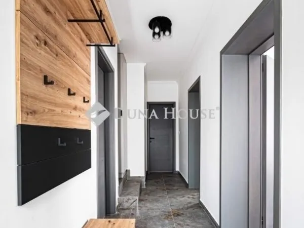 Eladó ház Budapest XVIII. kerület 274 nm