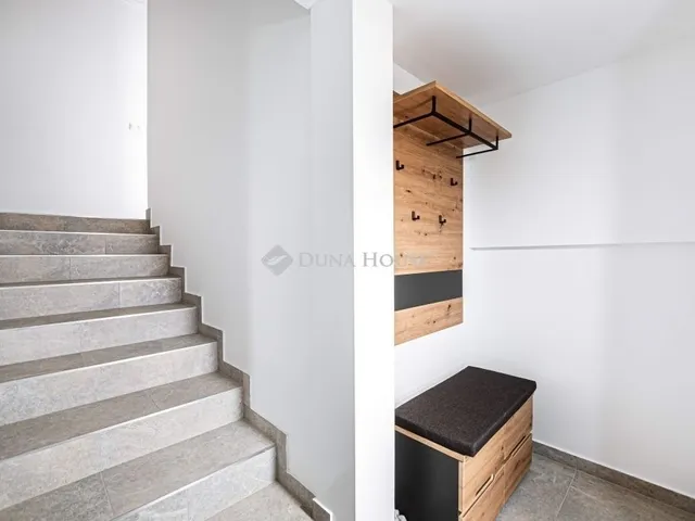 Eladó ház Budapest XVIII. kerület 274 nm