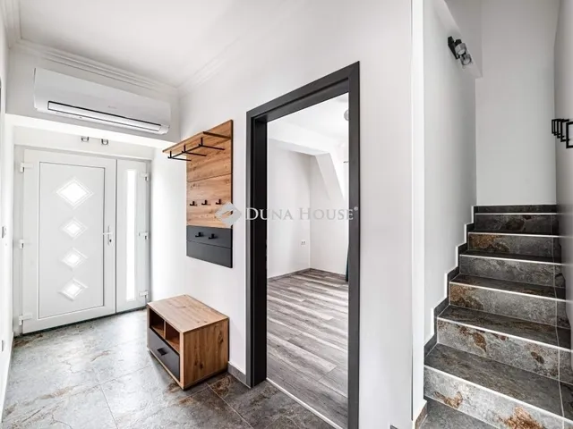 Eladó ház Budapest XVIII. kerület 274 nm