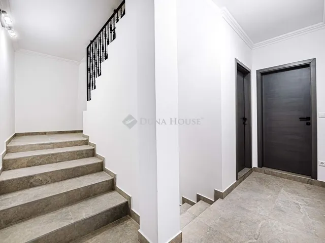 Eladó ház Budapest XVIII. kerület 274 nm