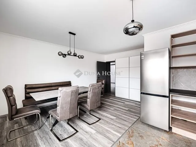 Eladó ház Budapest XVIII. kerület 274 nm