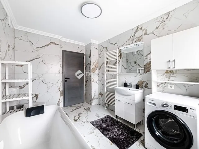 Eladó ház Budapest XVIII. kerület 274 nm