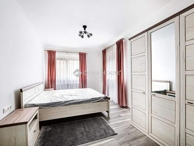 Eladó ház Budapest XVIII. kerület 274 nm