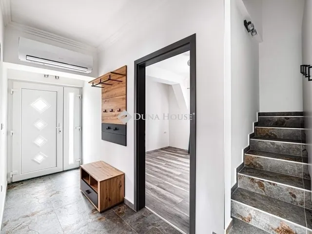Eladó ház Budapest XVIII. kerület 274 nm