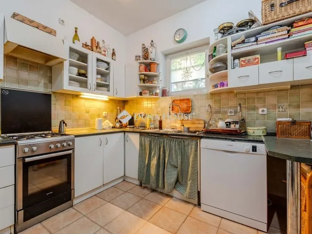 Eladó ház Budapest XVII. kerület 240 nm