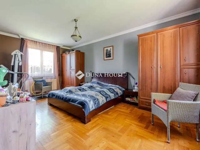 Eladó ház Budapest XVII. kerület 240 nm