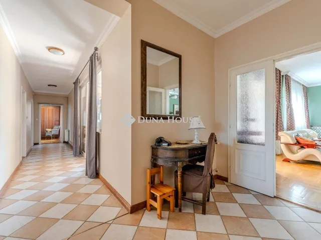 Eladó ház Budapest XVII. kerület 240 nm