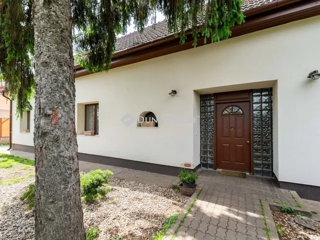 Eladó ház Budapest XVII. kerület 240 nm