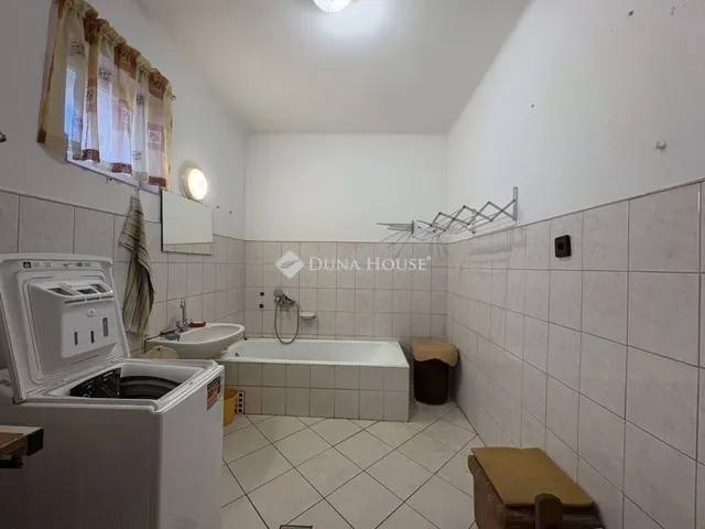 Eladó ház Gyál 220 nm