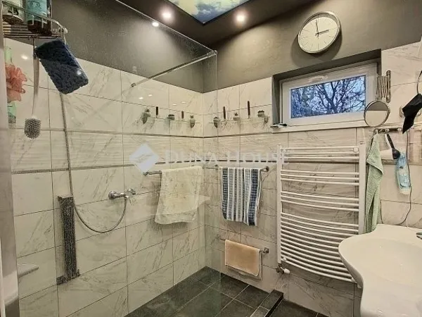 Eladó ház Budapest XVII. kerület 204 nm