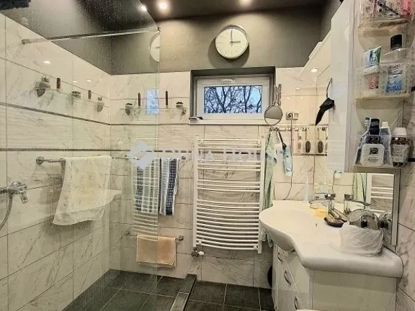 Eladó ház Budapest XVII. kerület 204 nm