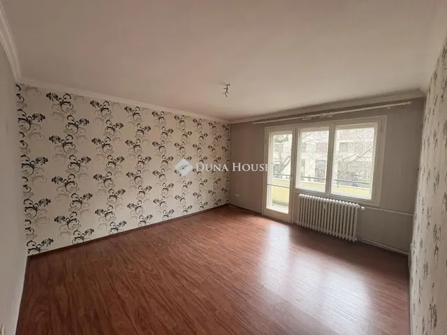 Eladó lakás Cegléd 53 nm