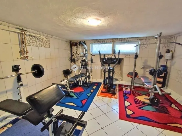 Eladó ház Budapest XVIII. kerület, Pestszentimre közp. 300 nm