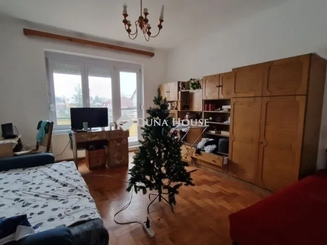 Eladó ház Budapest XVIII. kerület, Szemeretelep 110 nm