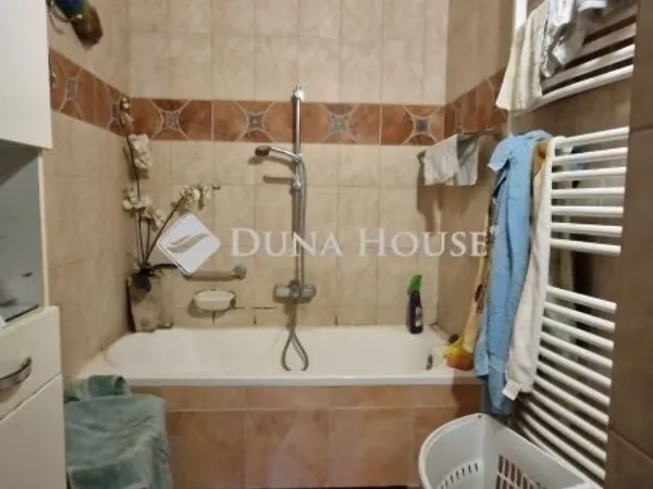 Eladó ház Budapest XVIII. kerület, Szemeretelep 110 nm