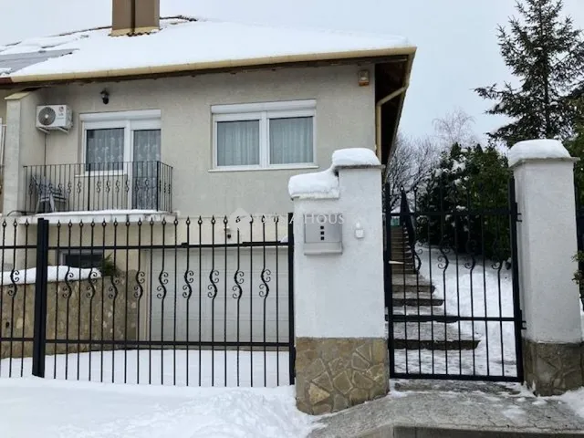 Eladó ház Budapest XVII. kerület, Rákoskert 138 nm