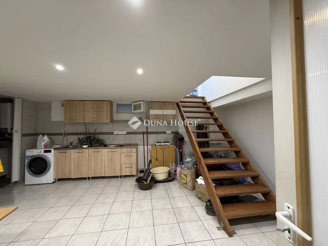 Eladó lakás Budapest XX. kerület, Kossuthfalva 112 nm