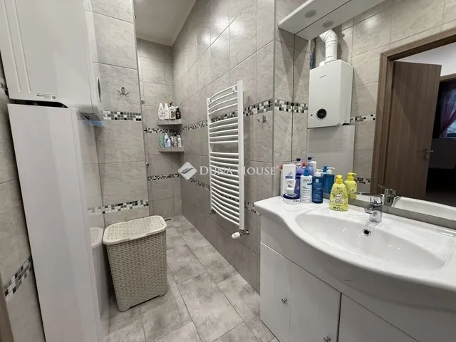 Eladó lakás Budapest XX. kerület, Kossuthfalva 112 nm