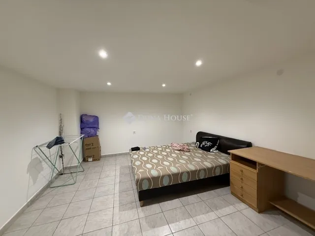 Eladó lakás Budapest XX. kerület, Kossuthfalva 112 nm