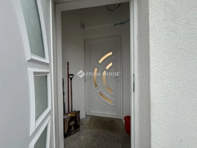 Eladó lakás Budapest XX. kerület, Kossuthfalva 112 nm