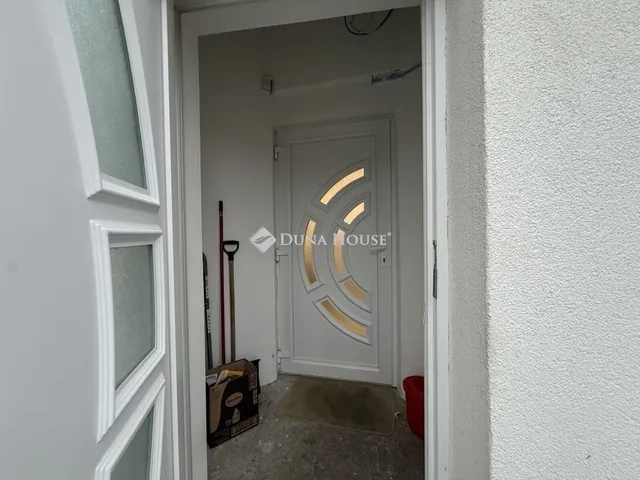 Eladó lakás Budapest XX. kerület, Kossuthfalva 112 nm