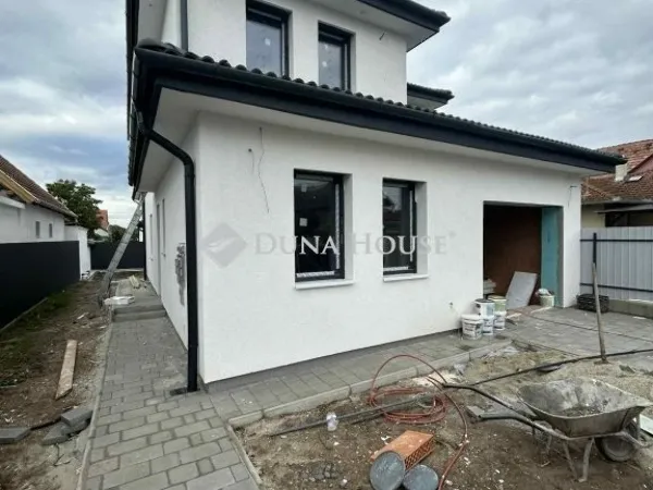 Eladó ház Budapest XVIII. kerület, Kossuth Ferenc-telep 143 nm