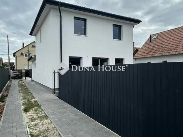 Eladó ház Budapest XVIII. kerület, Kossuth Ferenc-telep 143 nm